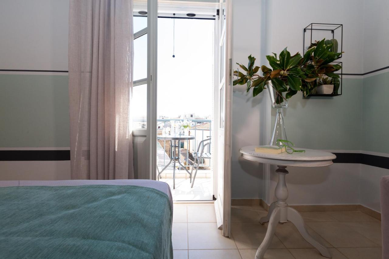 Magnolia - Apartment in Kalamata Bagian luar foto